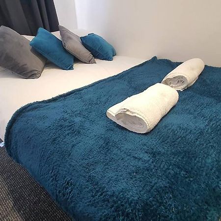 카디프 Free Netflix, Large House, Great Price 아파트 외부 사진
