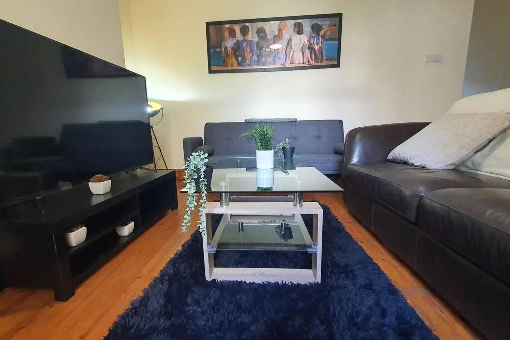카디프 Free Netflix, Large House, Great Price 아파트 외부 사진